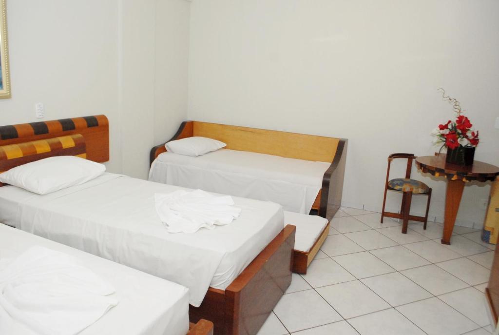 Hotel Hot Star Caldas Novas Oda fotoğraf